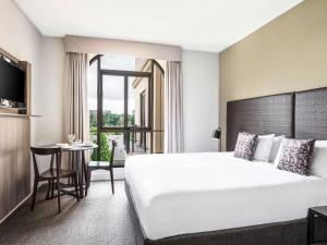 Mantra on Jolimont Melbourne - Excellent Location and Nearby Attractions