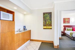 Mantra Twin Towns - Ideal Location and Nearby Attractions
