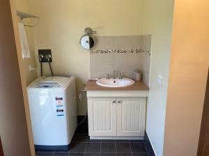 Manyat Peak Cottages Carnaby - Property Overview