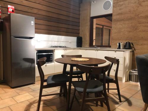 Marima Cottages - Location and Setting