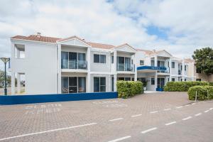 Marina Hotel - Hotel Overview