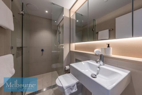 Melbourne Private Apartments – Collins Wharf Waterfront, Docklands Review