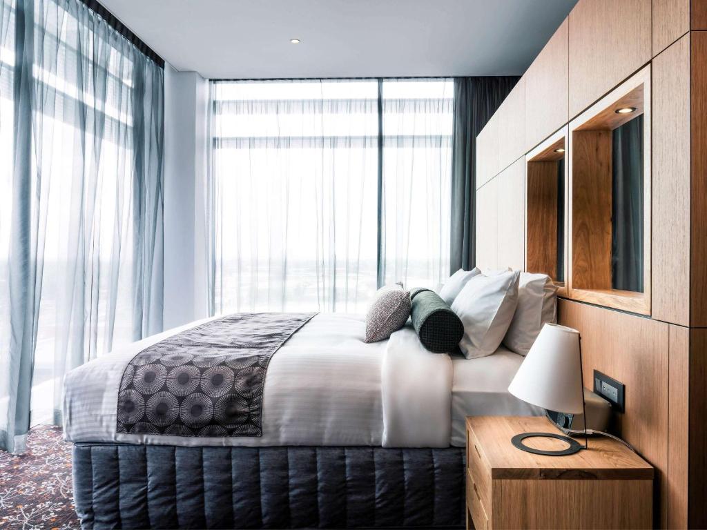 Mercure Sydney Liverpool - Hotel Overview