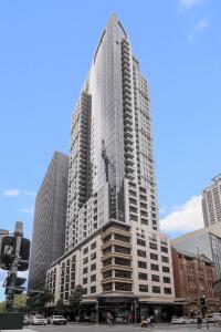 Meriton Suites Pitt Street, Sydney - Hotel Overview and Location