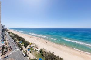 Meriton Suites Surfers Paradise - Property Overview