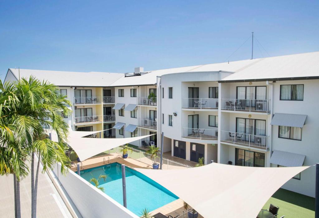 Metro Advance Apartments & Hotel Review