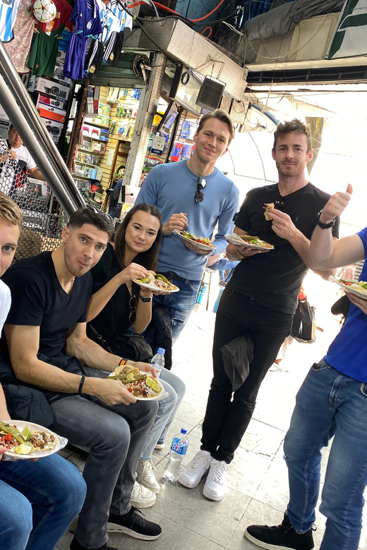 Mexico City Downtown: Street Food Adventure & Mezcal Tasting
