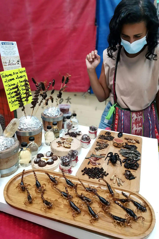 Mexico City: Eat & Explore Local Markets Tour