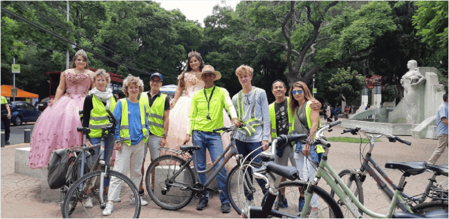 Mexico City: Hipster Taco Land Bike Tour
