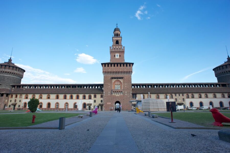 Milan: Guided Walking Tour With Duomo and the Last Supper