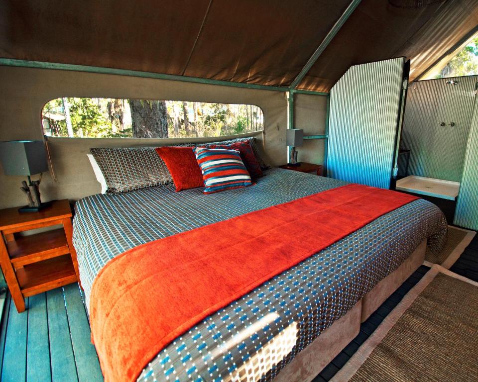 Mitchell Falls Wilderness Lodge - Overview and Location