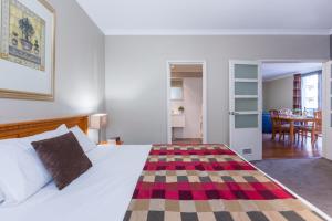 Mont Clare Boutique Apartments - Property Overview