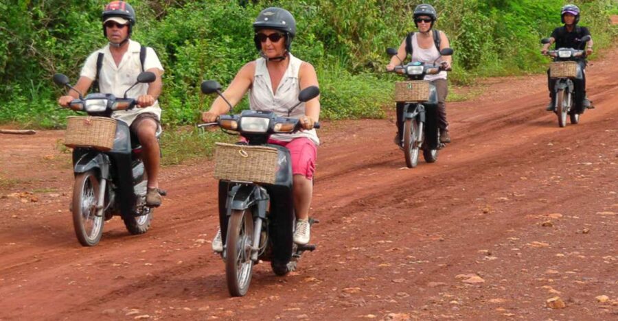 Motos Tour Adventure Kulen Mountain