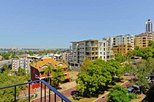 Mountway Holiday Apartments - Property Overview and Location