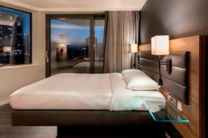Moxy London Stratford - Hotel Overview