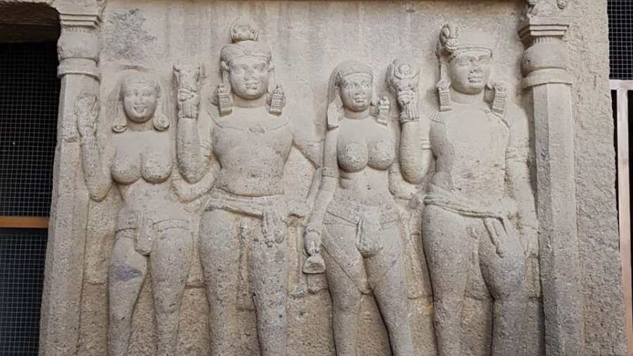 Mumbai: Private Tour for Kanheri Caves and Golden Pagoda