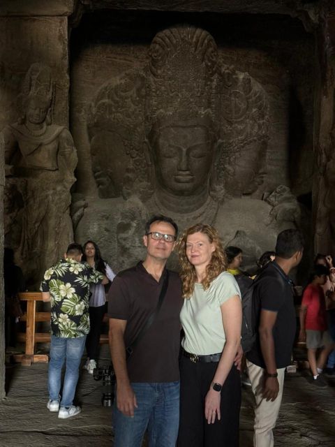 Mumbai Sightseeing: Dhobi Ghat, Local Markets & Food Tour
