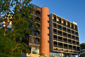 Nesuto Curtin Perth Hotel - Hotel Overview