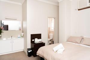 New Crown Hotel Motel - Hotel Overview