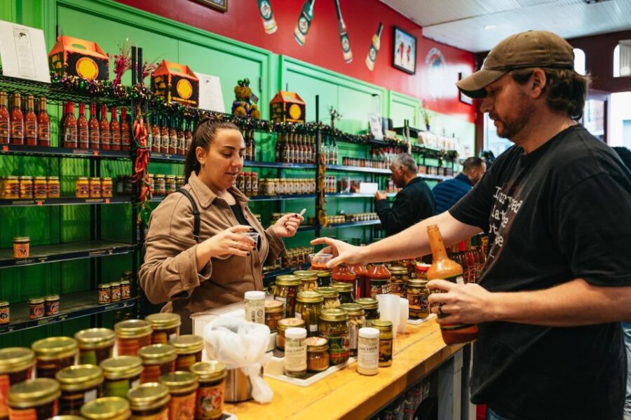 New Orleans: French Quarter Food Walking Tour With Tastings