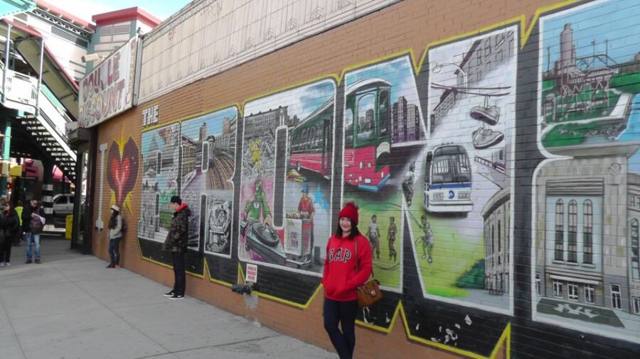 New York City: Brooklyn, Queens, and Bronx Tour in Spanish