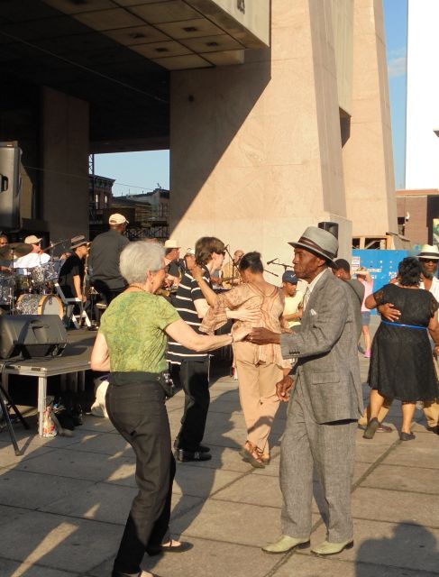 New York: Harlem Walking Tour and Swing Dance Class