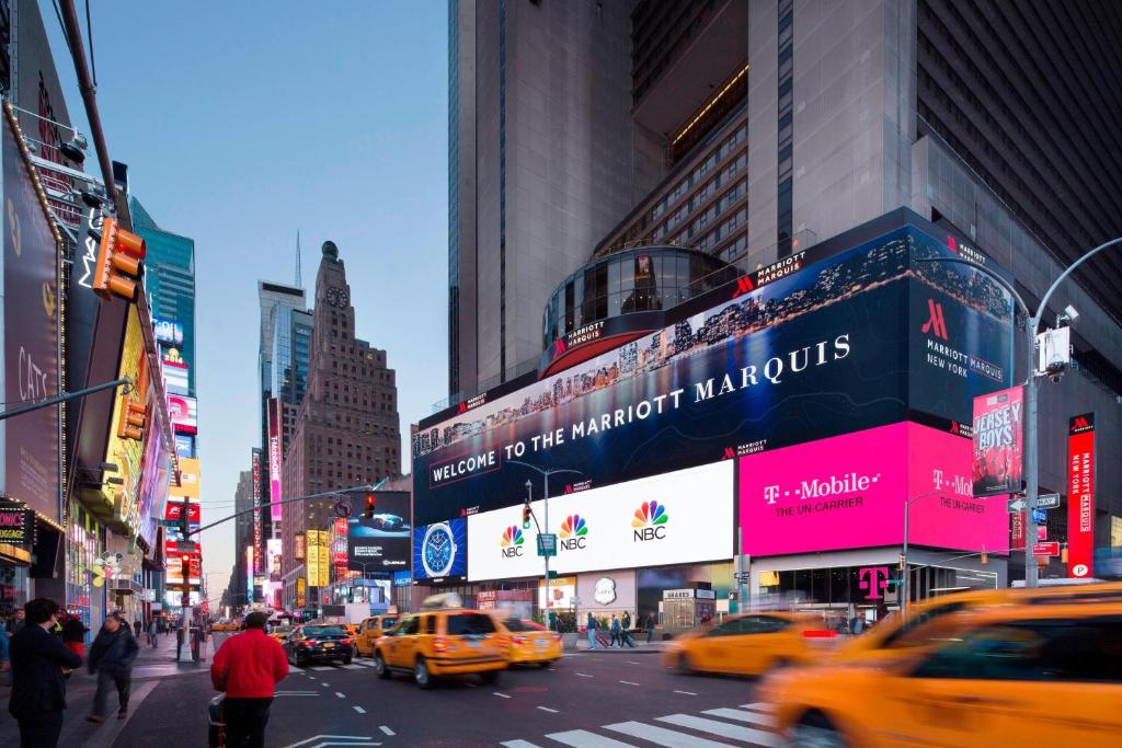 New York Marriott Marquis - Hotel Overview and Location