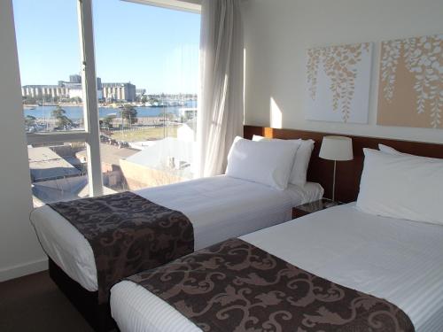 Newcastle Central Plaza Apartment Hotel Official - Property Overview and Location