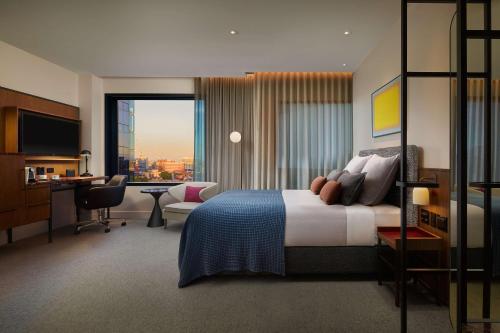 Next Hotel Melbourne, Curio Collection by Hilton Review