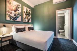 Nightcap at Pymble Hotel - Hotel Overview and Location