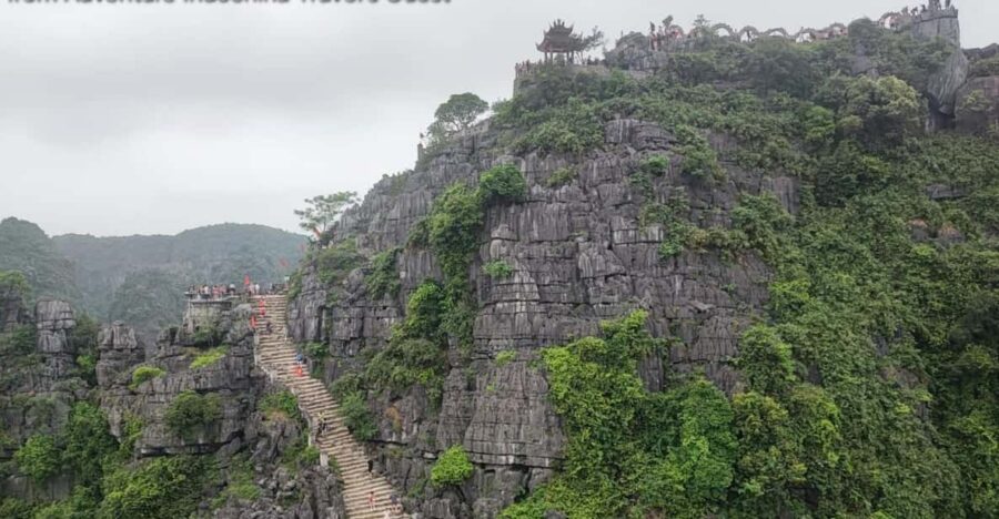 Ninh Binh Day Tour (Hoa Lu- Trang An- Hang Mua)