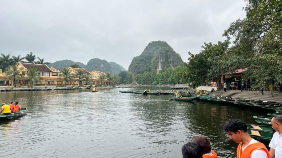 Ninh Binh Private Day Trip: Tam Coc Mua Cave With Cycling