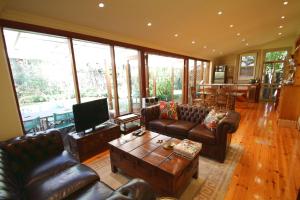 North Adelaide Heritage Cottages & Apartments - Overview and Location