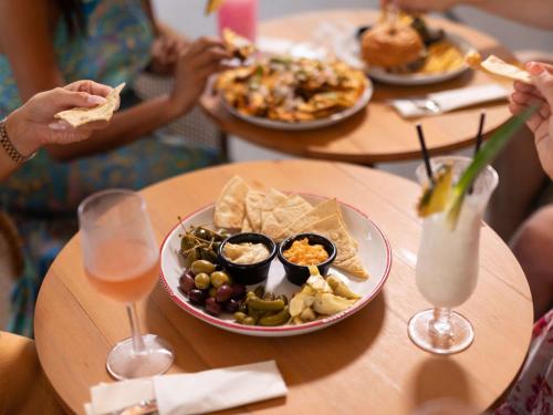Novotel Darwin Airport - Location and Accessibility