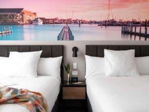 Novotel Perth Murray Street - Location and Nearby Attractions