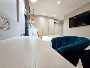 NOX Hyde Park - Destination Overview