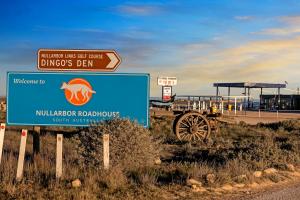Nullarbor Roadhouse - Location and Surroundings