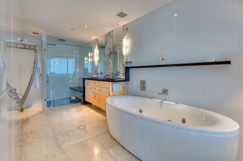 Oceans Mooloolaba - Nearby Attractions