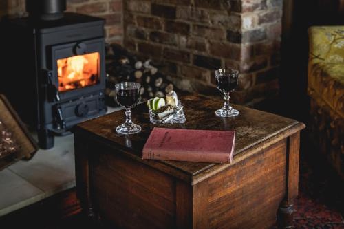 Old Bishops Quarters Heritage, Modern & Unique Accommodation - Property Overview