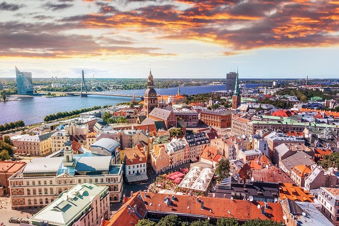 Old Town And Art Nouveau Walking Tour Of Riga