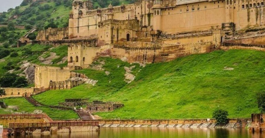 One Way Transfer From Udaipur To Jaipur