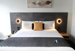 Orana Motel - Location and Accessibility