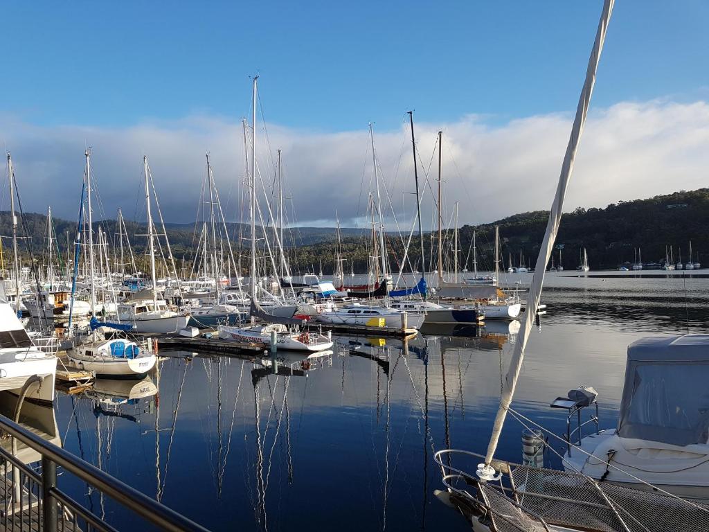 Oyster Cove Chalet Review