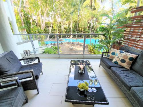 Palm Cove Beach Apartment - Property Overview