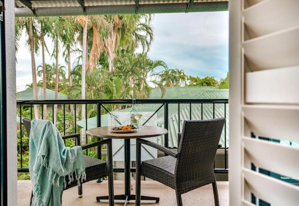 Palms City Resort Review