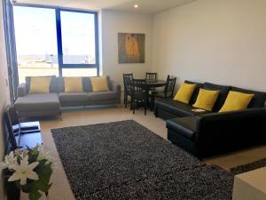 Panoramic Views in Luxurious Brand New Apartment - Apartment Location and Accessibility
