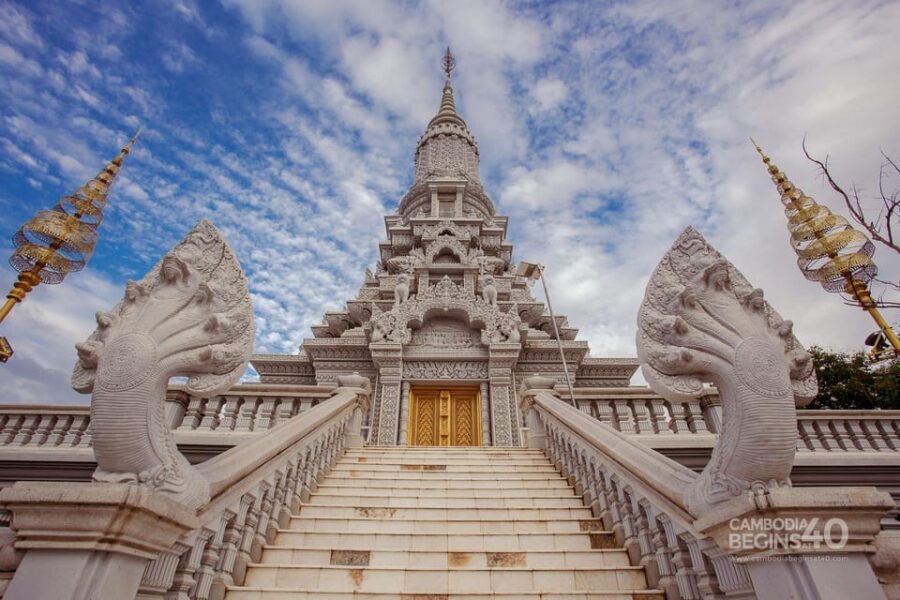 Phnom Penh: Phnom Oudong & Koh Chen Village – Lunch Include