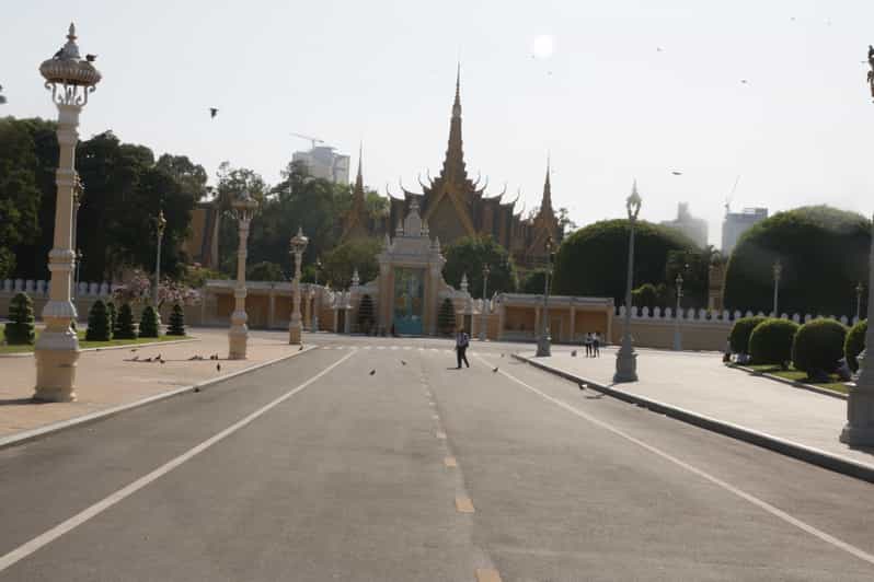 Phnom Penh Private Tour Local English Guides Driver
