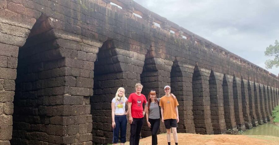 Phnom Penh – Siem Reap Road Transfer Plus Sightseeing