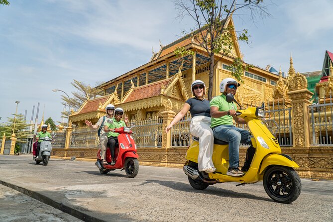 Phnom Penh Silk Island Haft Day Vespa Tour